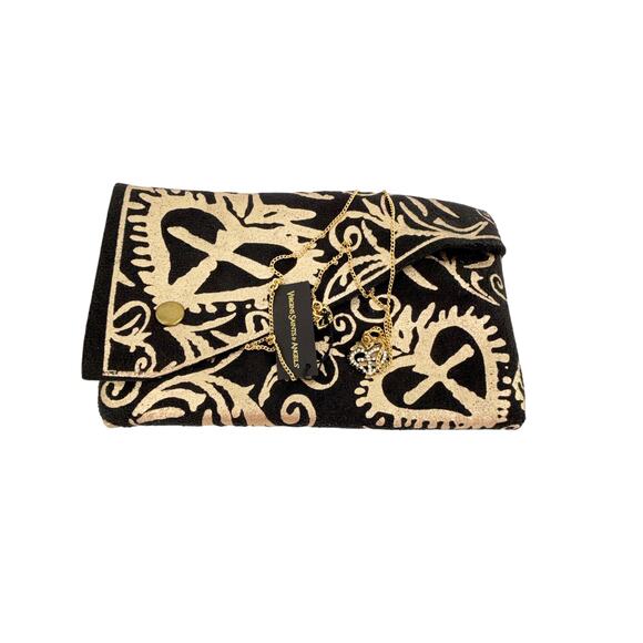 VIRGINS SAINTS & ANGELS VSA Sacred Heart Logo Charm Necklace in Gold - Picture 6 of 7